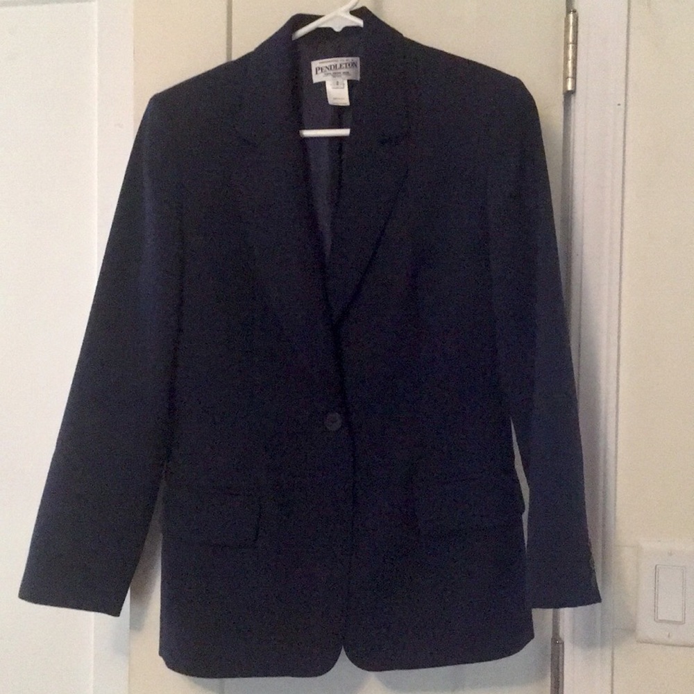 Dark Navy Pendleton virgin wool blazer!